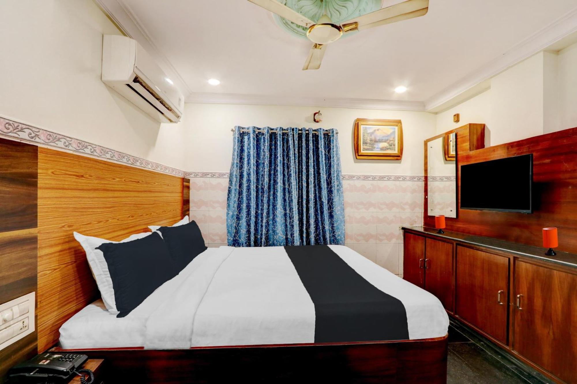 Hotel O Hanuman Pet Near Railway Station Vidzsajavádá Kültér fotó