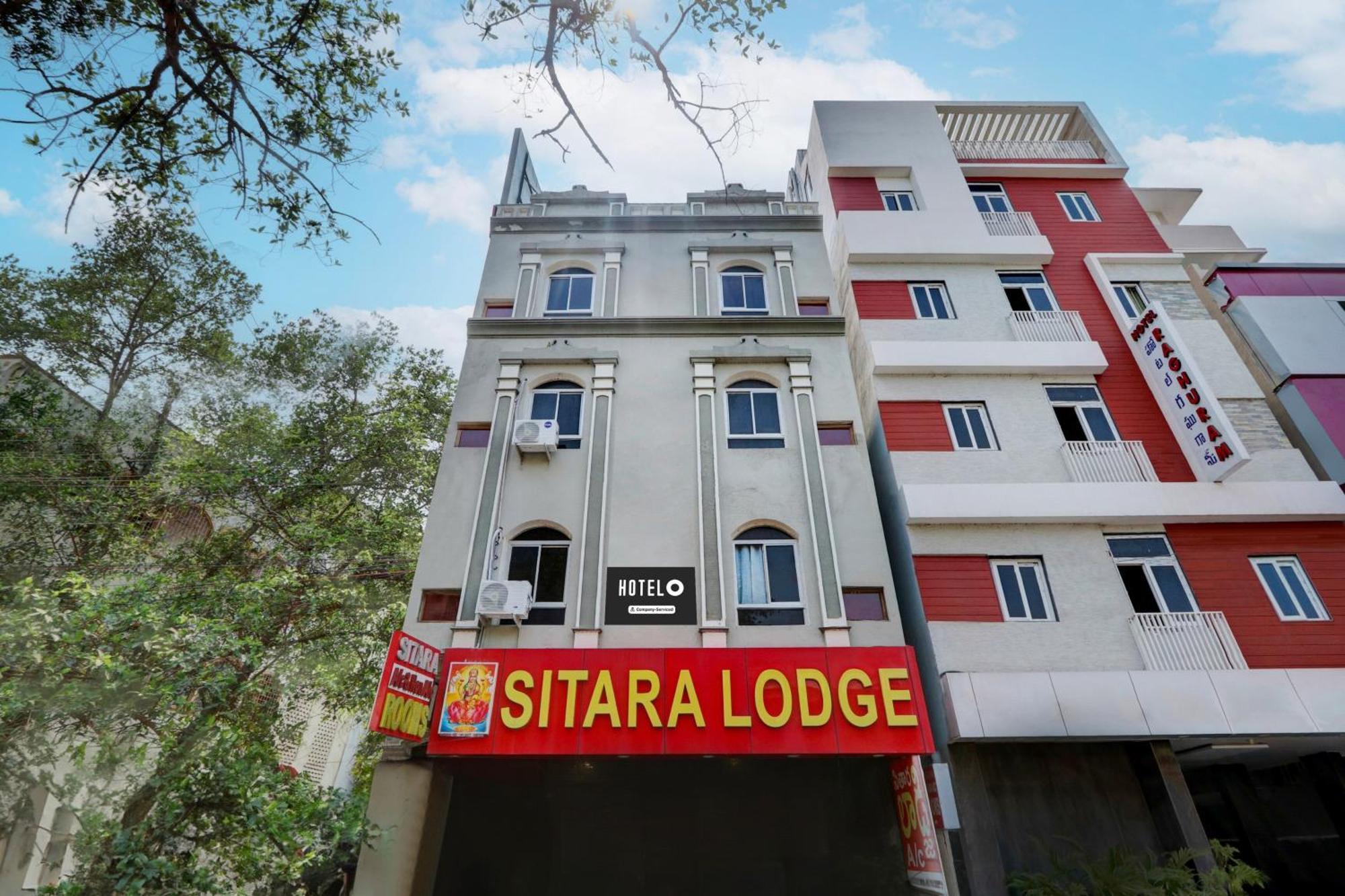 Hotel O Hanuman Pet Near Railway Station Vidzsajavádá Kültér fotó