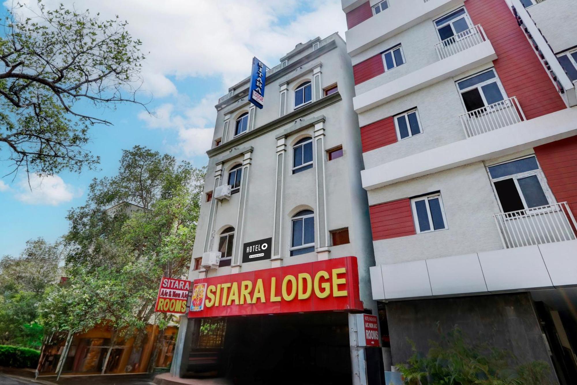 Hotel O Hanuman Pet Near Railway Station Vidzsajavádá Kültér fotó